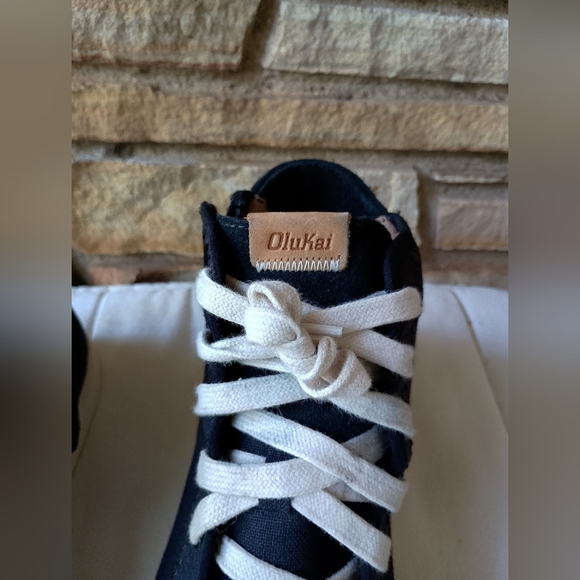 Olukai Stylish Black High-Top Sneakers_10 - Picture 3 of 8